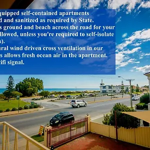 Esplanade At West Adelaide